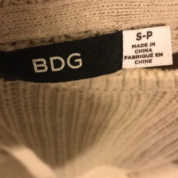 BDG urban outfitters knitted oversized sweater - Picture 3 of 6